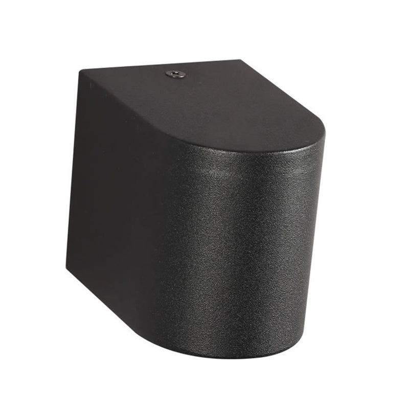 Orr Minimalist Metal Square Outdoor Wall Lamp, Black - Cueteks