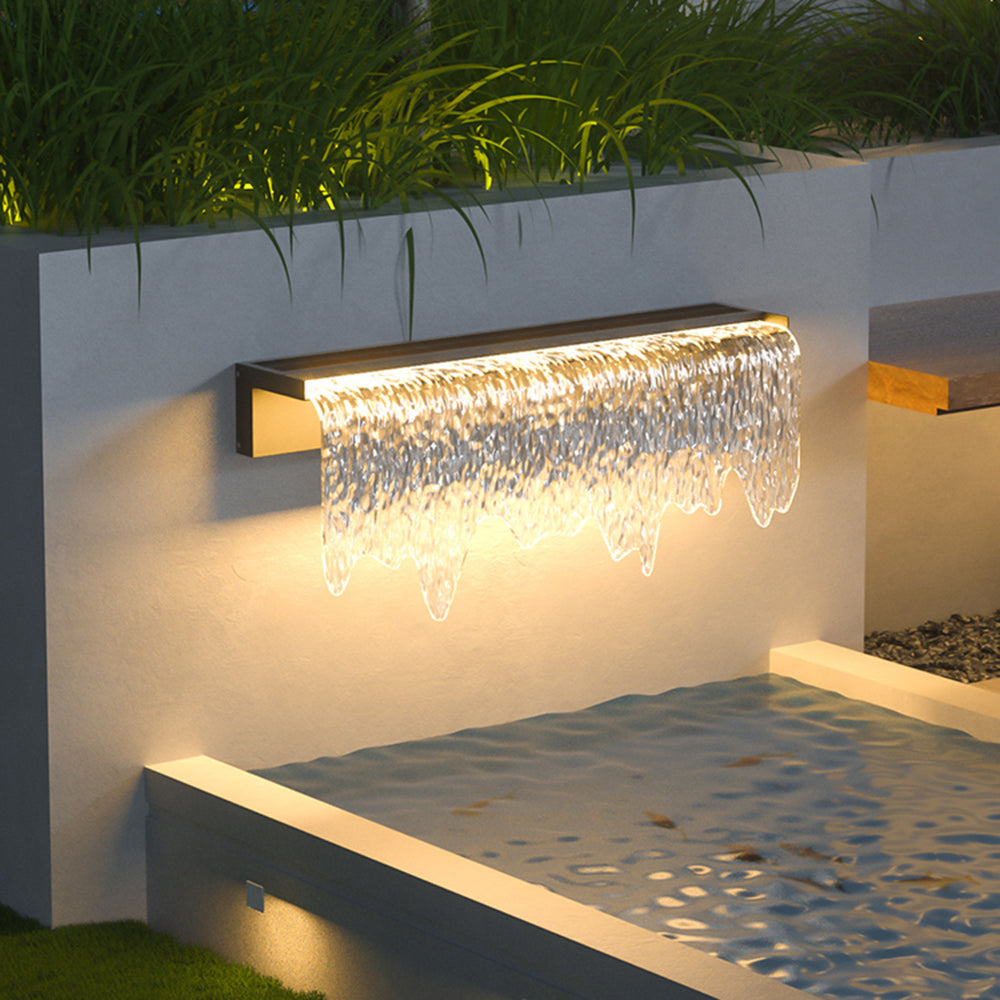 Isaac Modern Minimalist Metal/Acrylic Solar Waterproof Outdoor Wall Lamp, Black - Cueteks