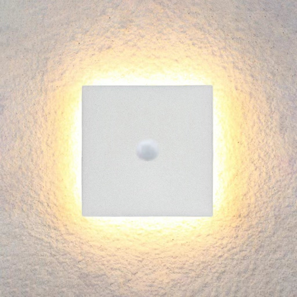 Orr Minimalist Round/Square Outdoor Wall Lamp LED Black/White - Cueteks