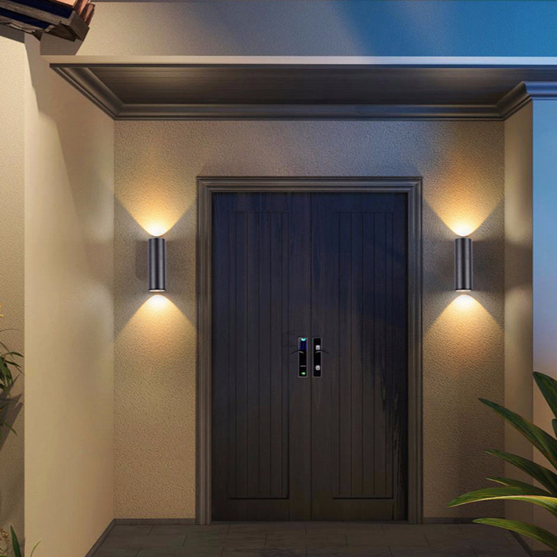 Orr Minimalist Metal Double-headed Outdoor Wall Lamp, Black - Cueteks