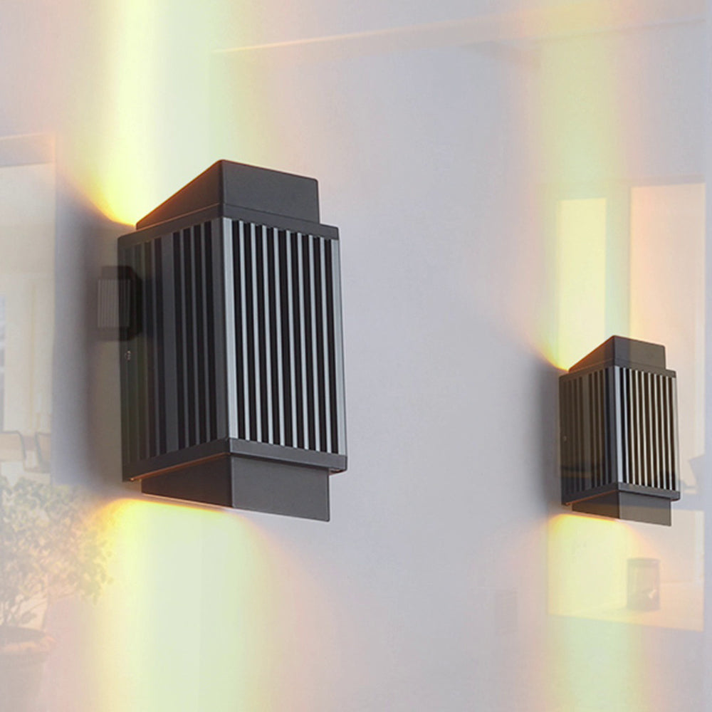Orr Modern Round/Rectangular Metal/Acrylic Outdoor Wall Lamp, Black - Cueteks