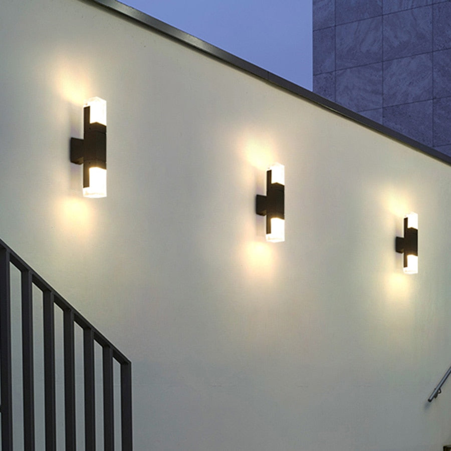 Orr Modern Rectangular Metal Outdoor Wall Lamp, Black - Cueteks
