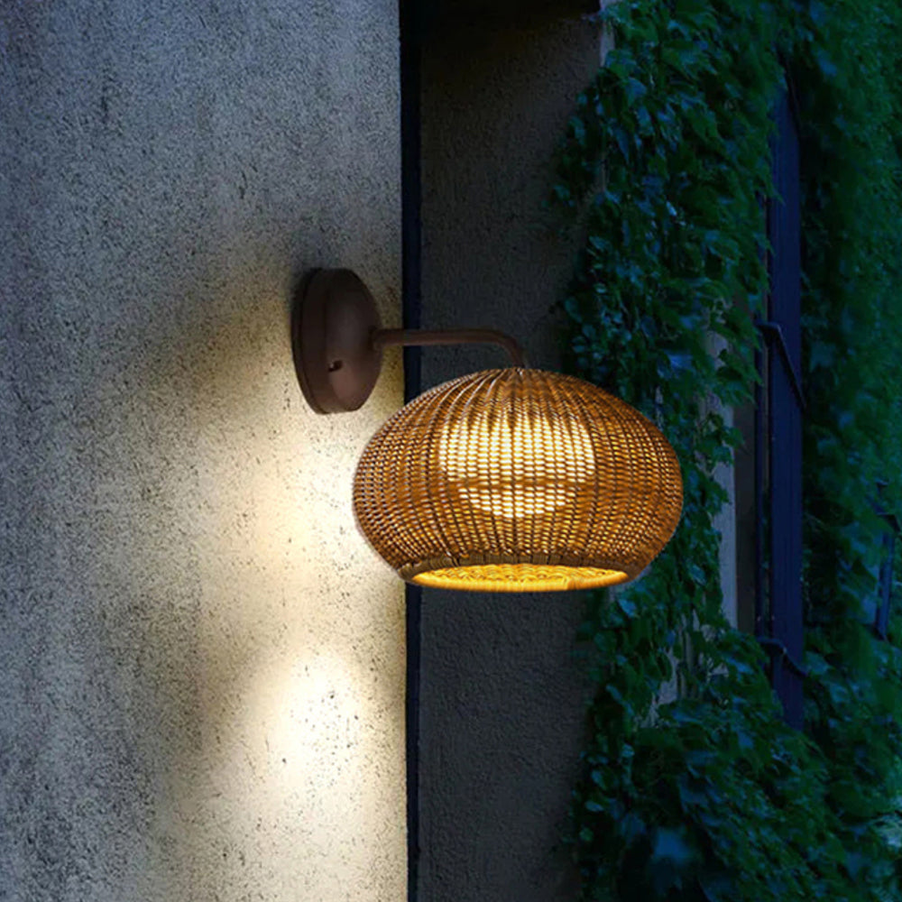Ritta Farmhouse Metal/Rattan Outdoor Wall Lamp, Log Color - Cueteks