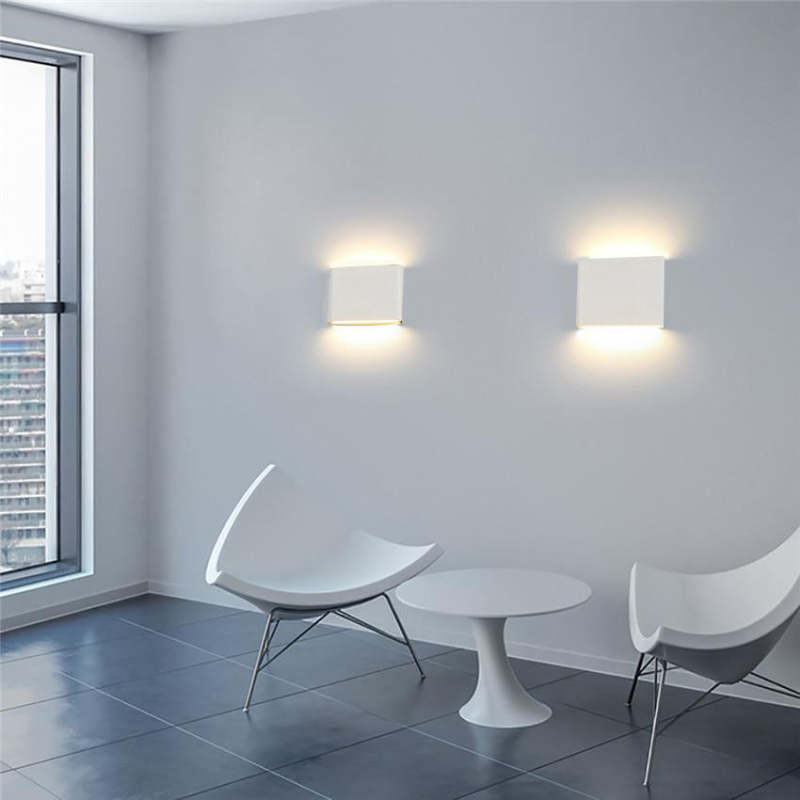 Orr Modern Rectagulart Metal Outdoor Wall Lamp, Black/White - Cueteks