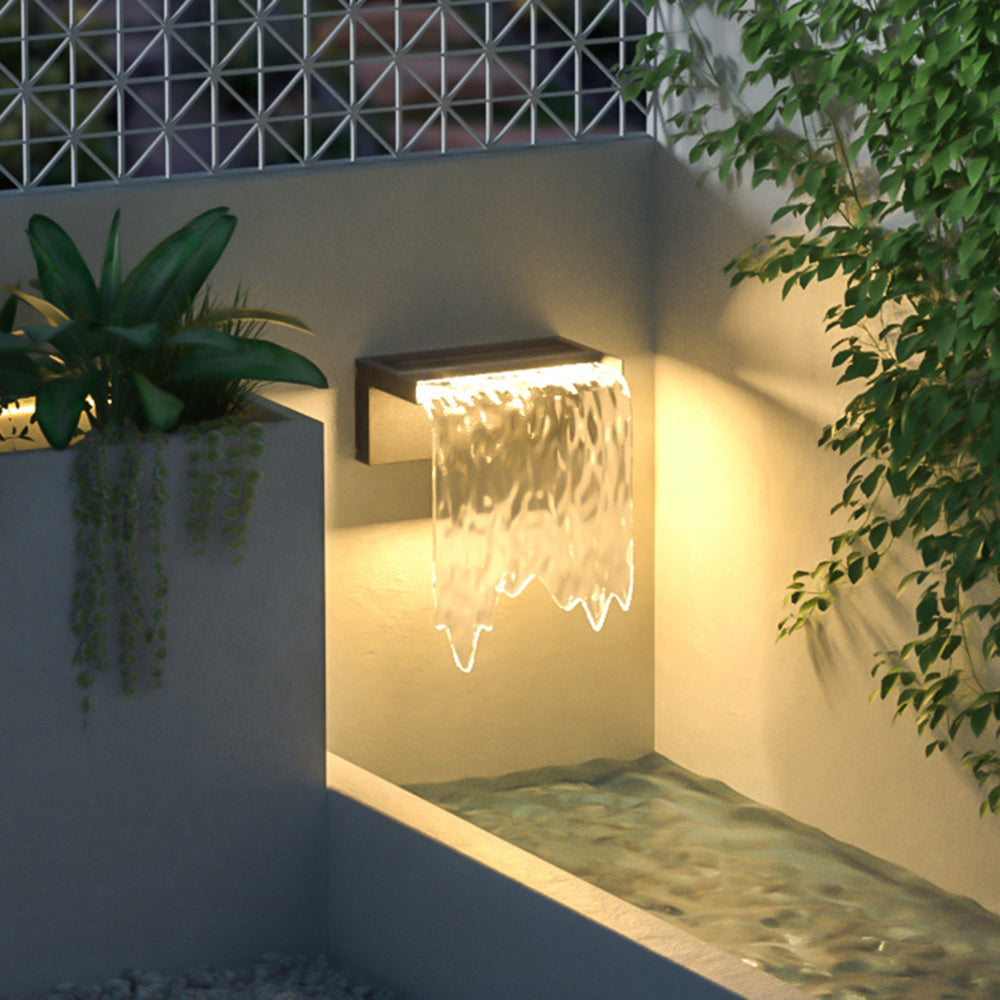 Isaac Modern Minimalist Metal/Acrylic Solar Waterproof Outdoor Wall Lamp, Black - Cueteks