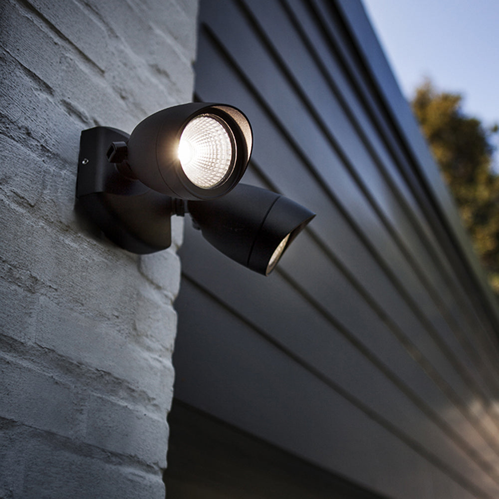 Orr Modern Camera Shape Metal/Acrylic Outdoor Waterproof Wall Lamp Spotlight, Black - Cueteks
