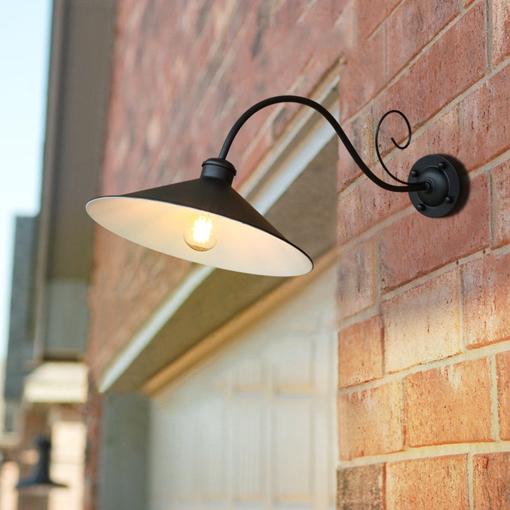 Alessio Vintage Cap-shaped Metal Outdoor Wall Lamp, Black/Antique Silver - Cueteks