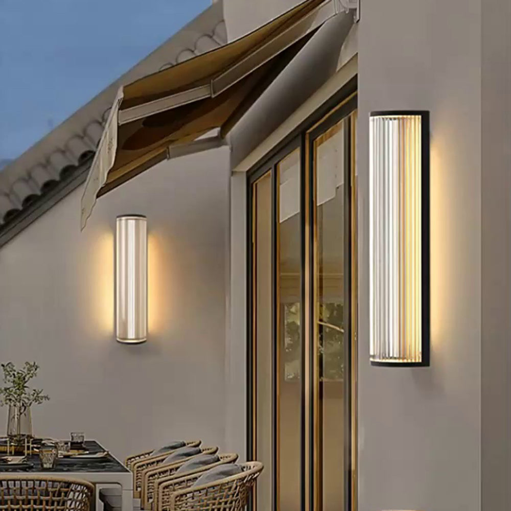 Orr Modern Semi-Cylindrical Outdoor Metal/Acrylic Wall Lamp, Clear/Black - Cueteks