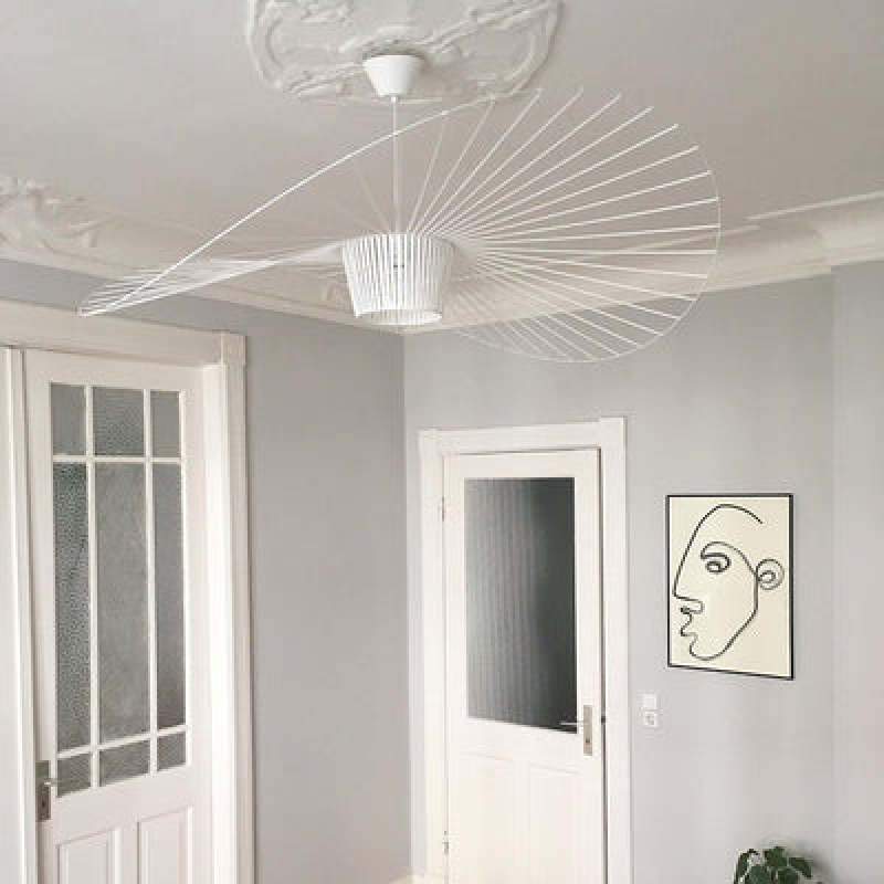 Renée open flower pendant light with wavy radial lines