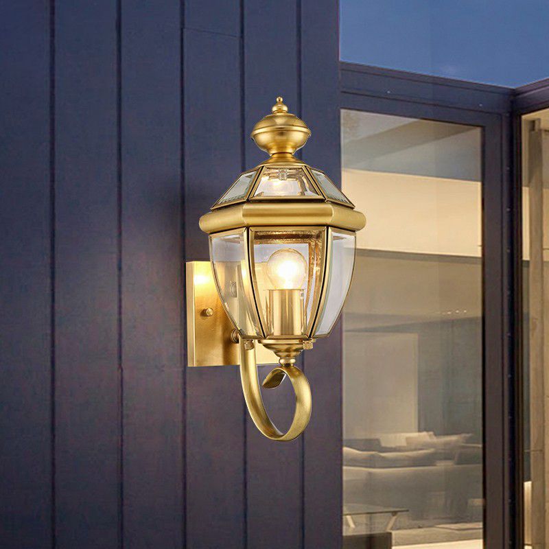 Alessio Vintage Lantern Metal Outdoor Wall Lamp, Gold - Cueteks