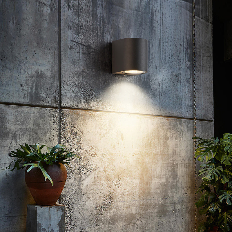 Orr Minimalist Metal Square Outdoor Wall Lamp, Black - Cueteks