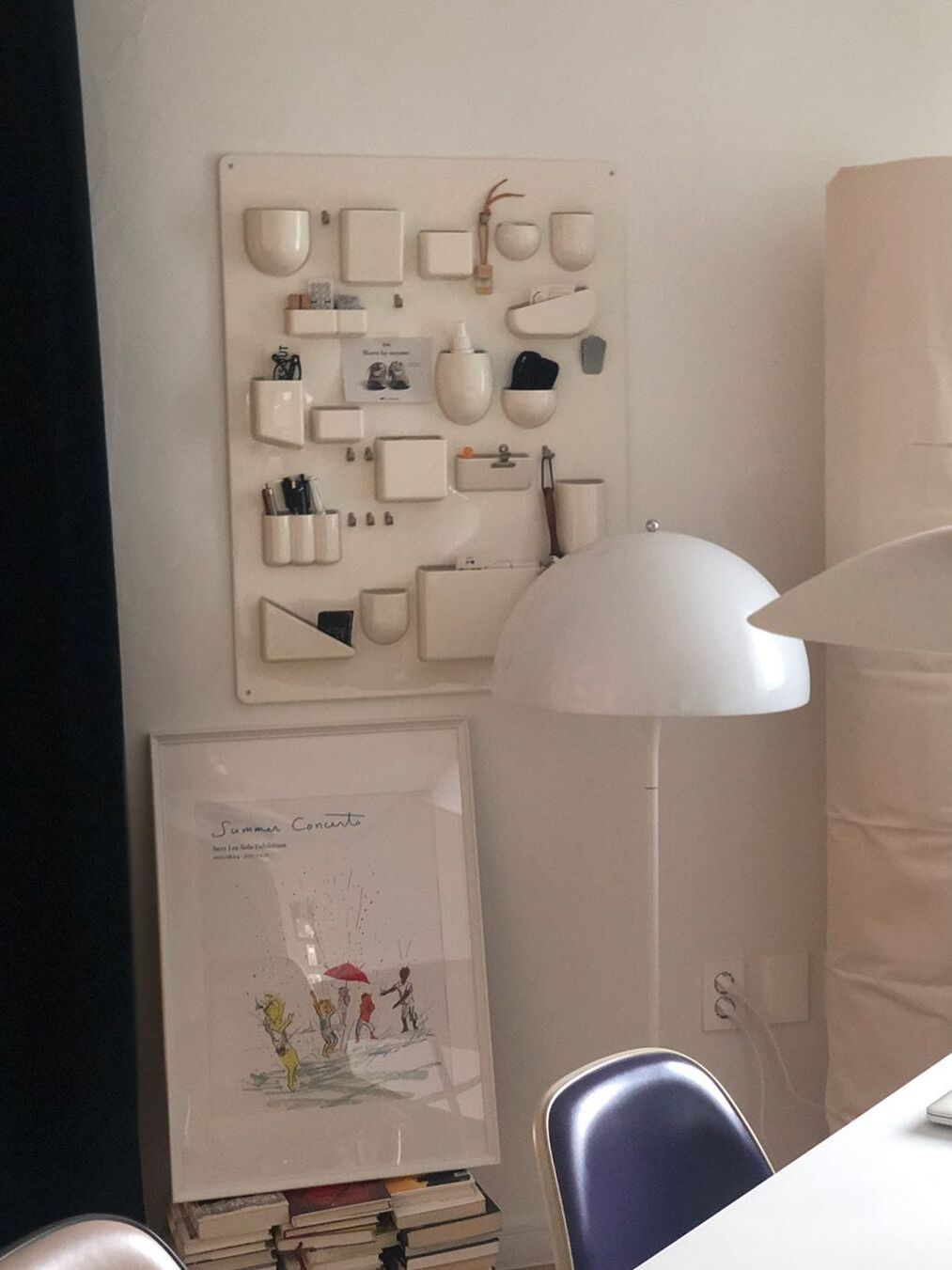Mid-Century Acrylic Panthella Floor Lamp in White - Cueteks