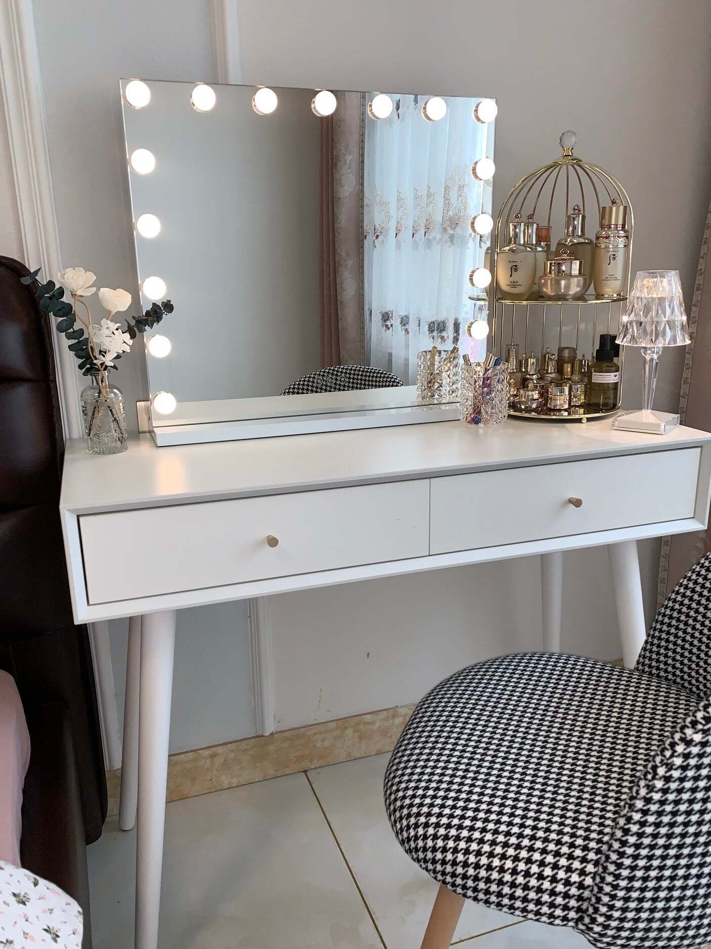 Sparkle Acrylic Battery Table Lamp for Ambiance - Cueteks