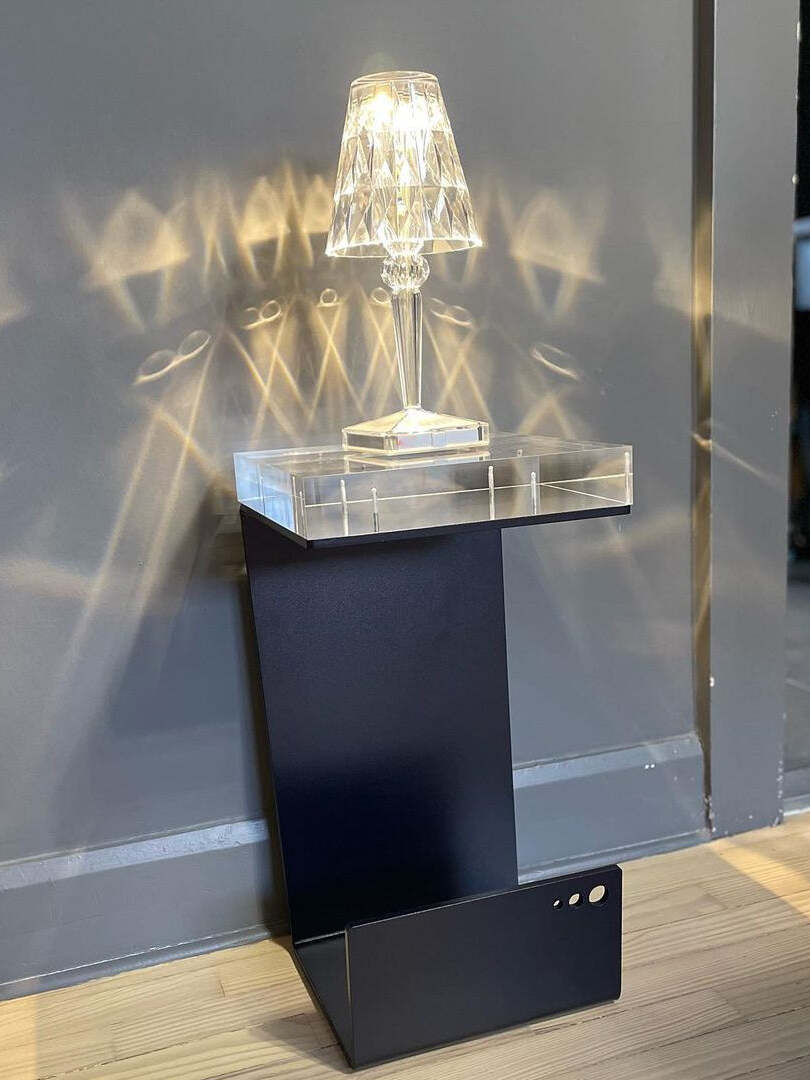 Sparkle Acrylic Battery Table Lamp for Ambiance - Cueteks