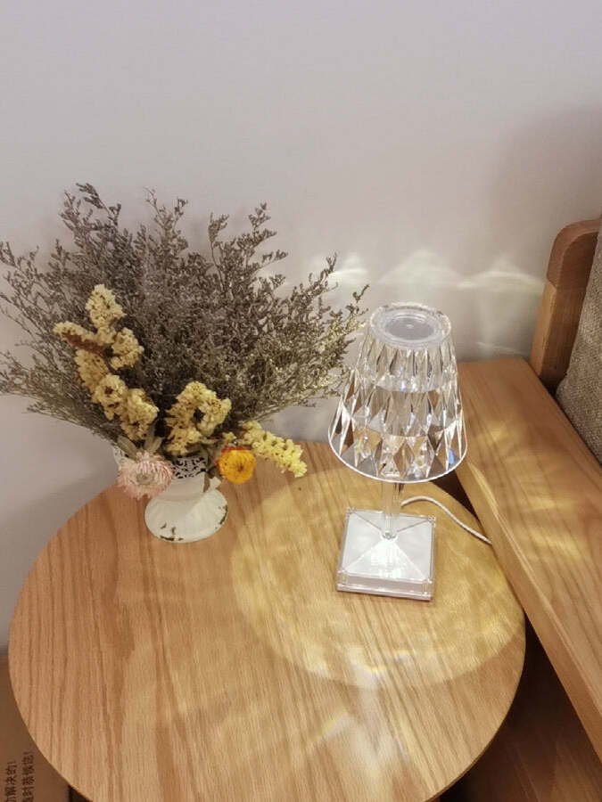Sparkle Acrylic Battery Table Lamp for Ambiance - Cueteks