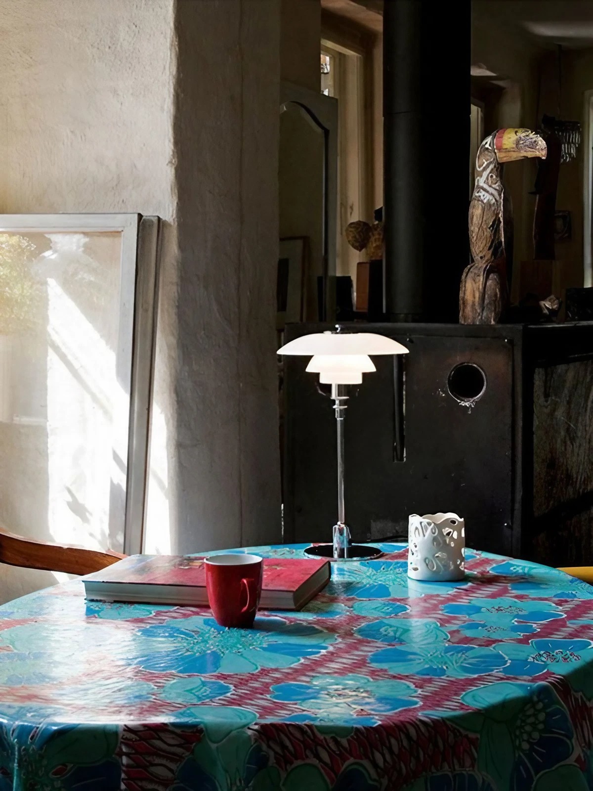 Contemporary Danish Disc Metal Table Lamp for Bedroom - Cueteks