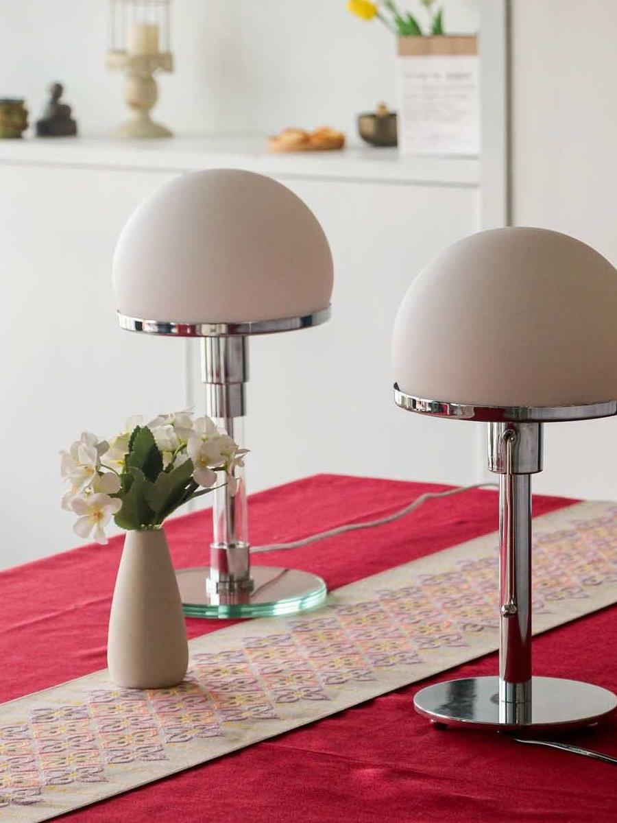 Minimalist Metal and Glass Bauhaus LED Table Lamp - Cueteks