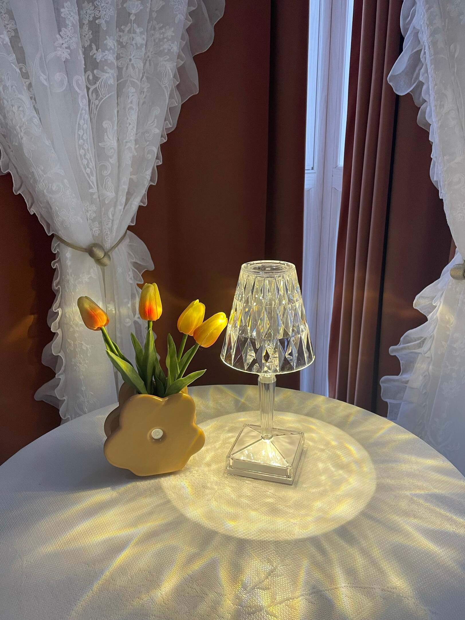 Sparkle Acrylic Battery Table Lamp for Ambiance - Cueteks
