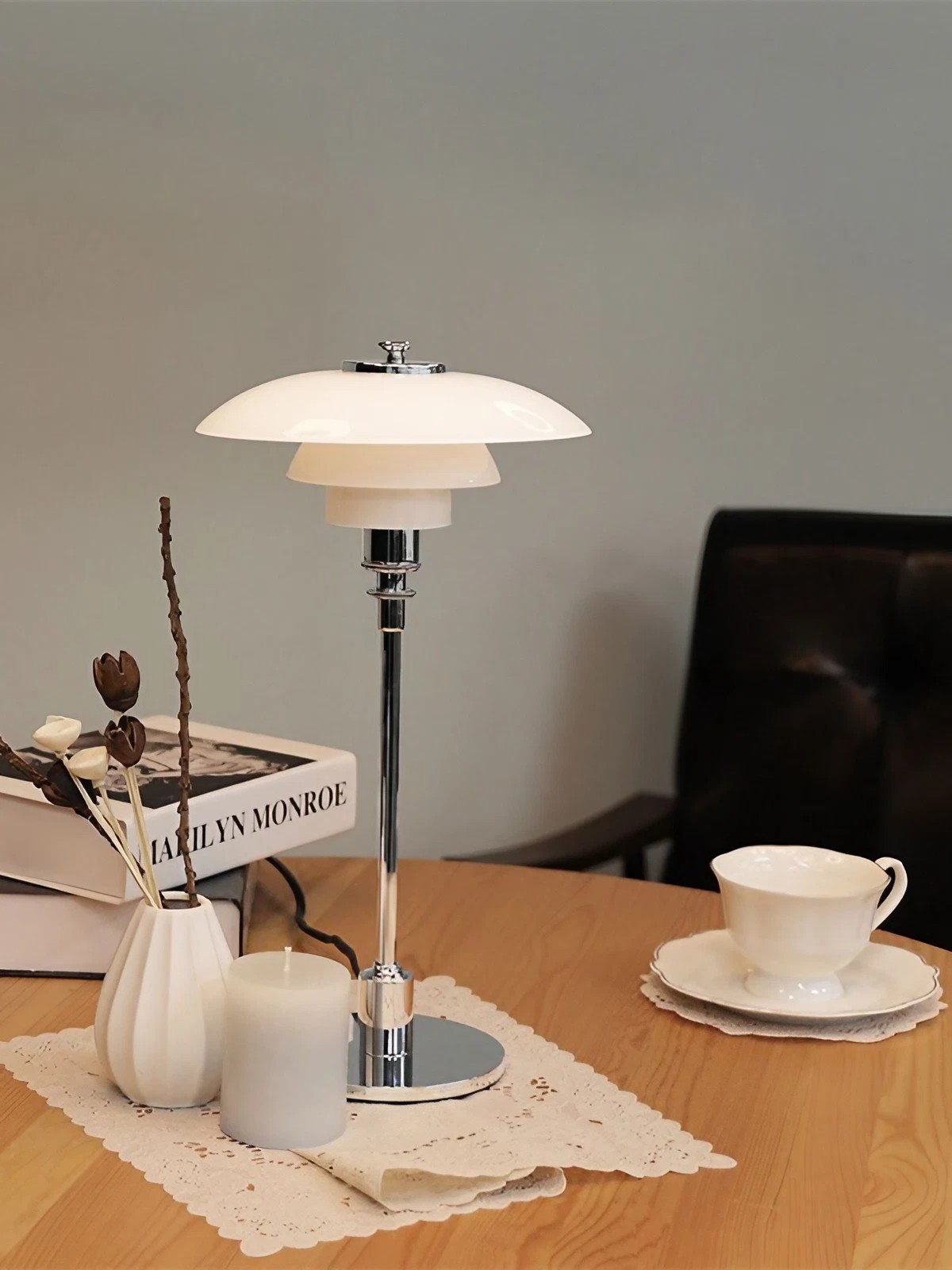 Contemporary Danish Disc Metal Table Lamp for Bedroom - Cueteks