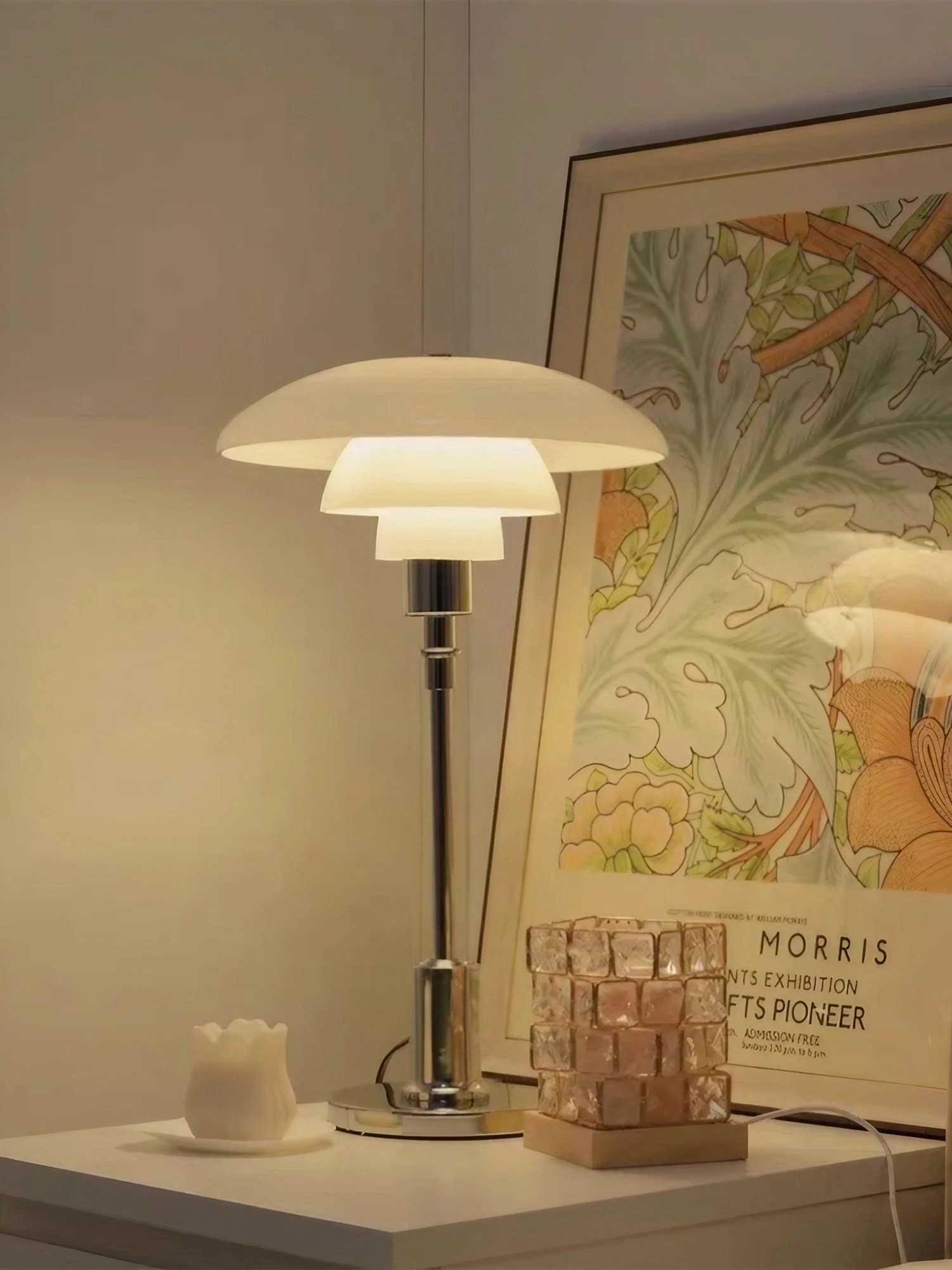Contemporary Danish Disc Metal Table Lamp for Bedroom - Cueteks