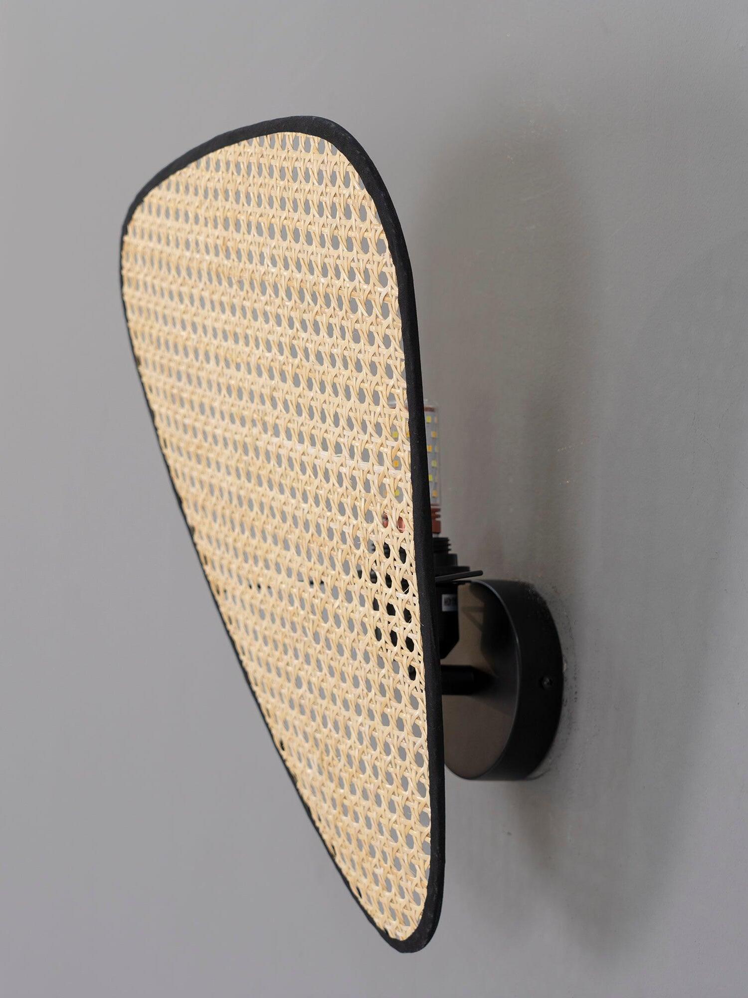 Rustic Bamboo Natural Screen Cannage Sconce - Cueteks