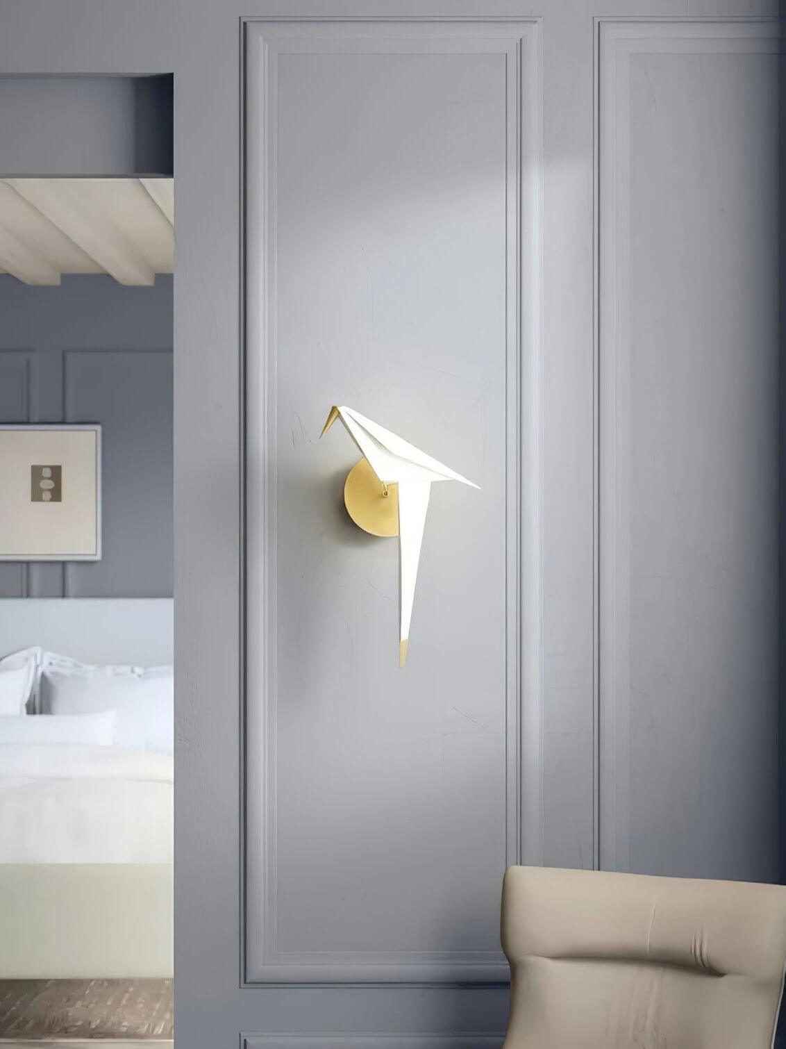 Modern Metal Perching Bird Wall Lamp For Bedroom - Cueteks