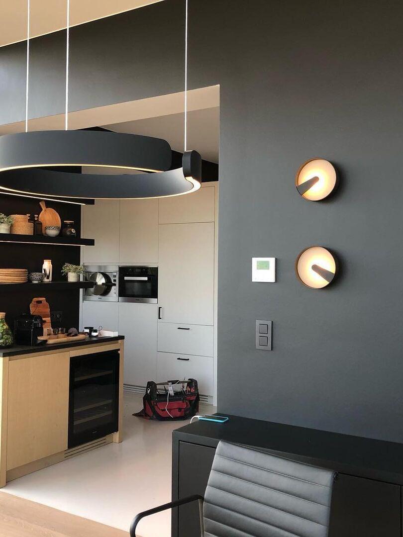 Dark open ring near a dining booth