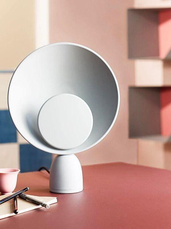 Macaroon Blooper Disc LED Decorative Table Lamp - Cueteks