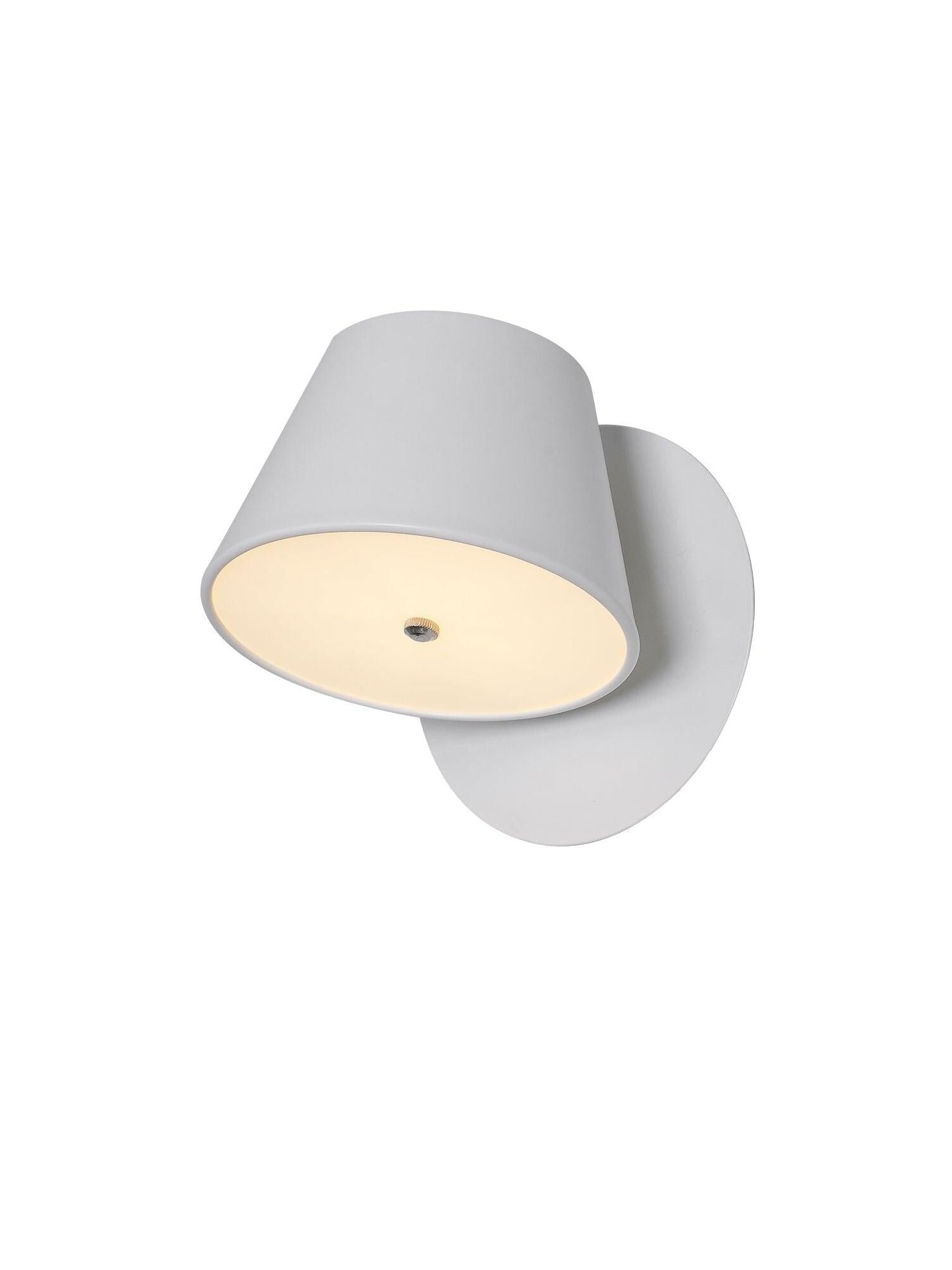 Modern Aluminum Methacrylate Tam Tam Wall Lamp - Cueteks