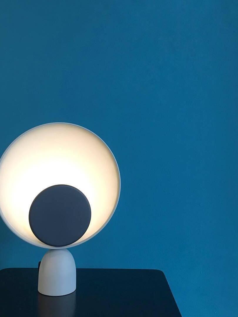Macaroon Blooper Disc LED Decorative Table Lamp - Cueteks