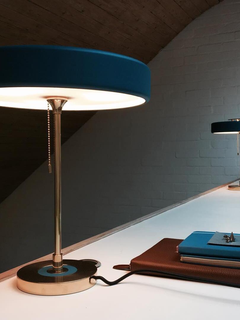 Revolve Table Lamp - Cueteks