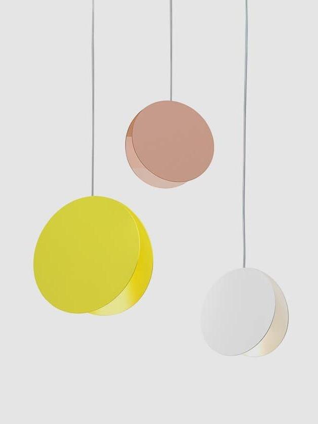 Modern North Metal Disc Pendant Light - Cueteks