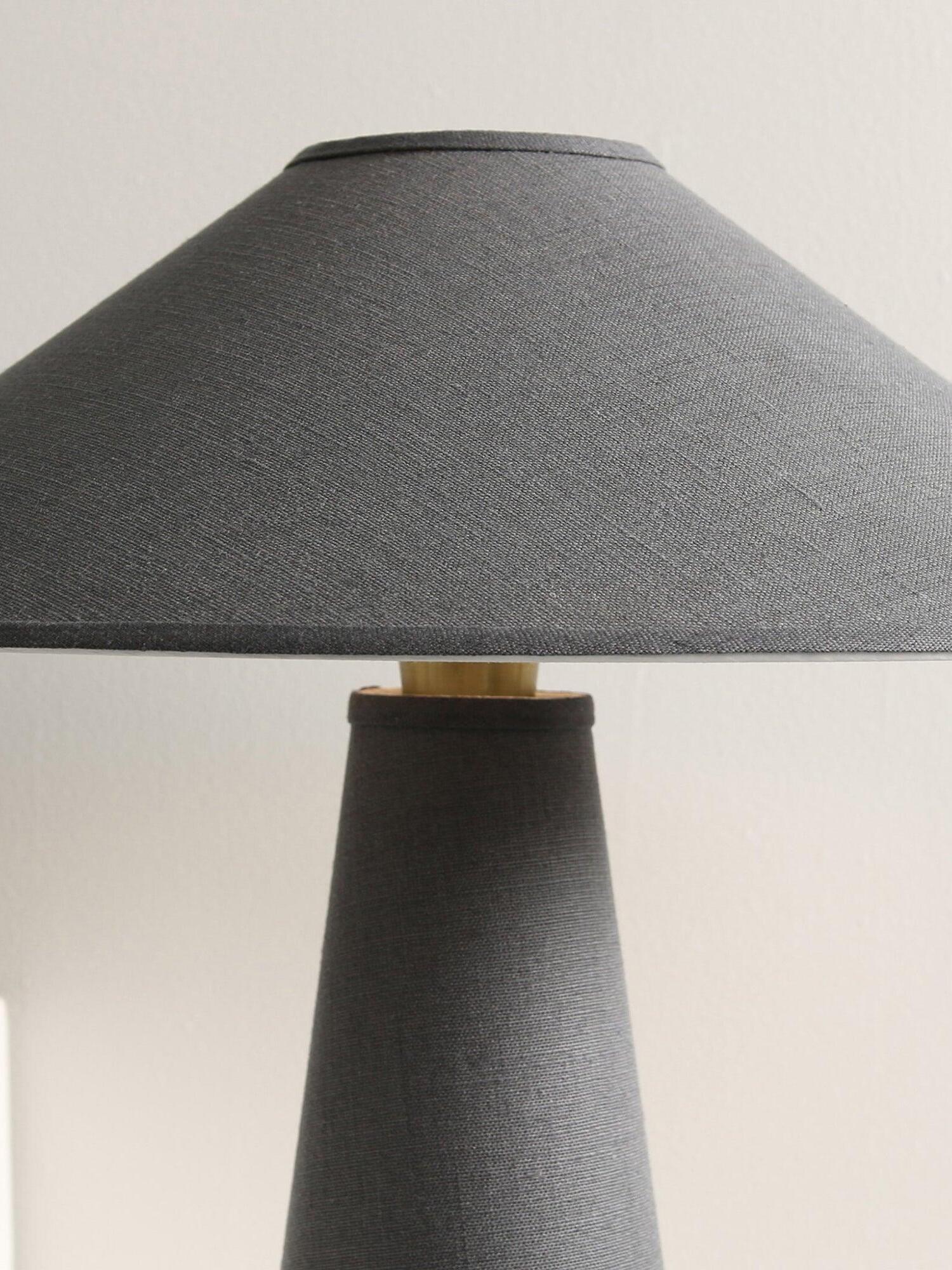 Linden Table Lamp - Cueteks