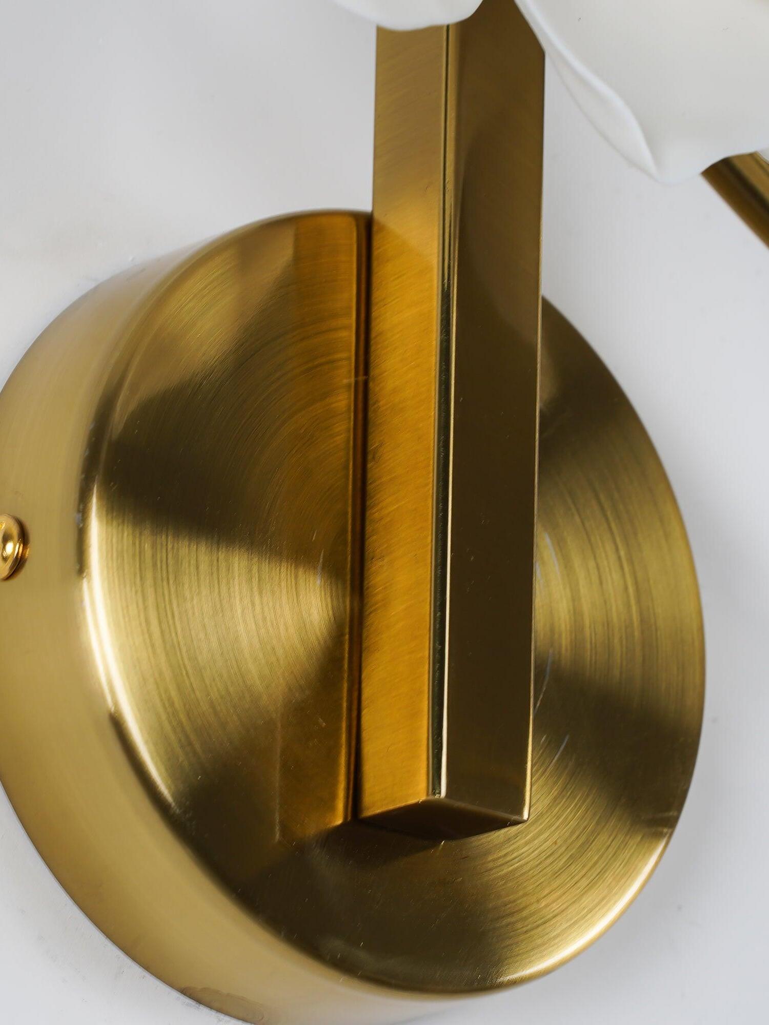 Lure Sconce - Cueteks