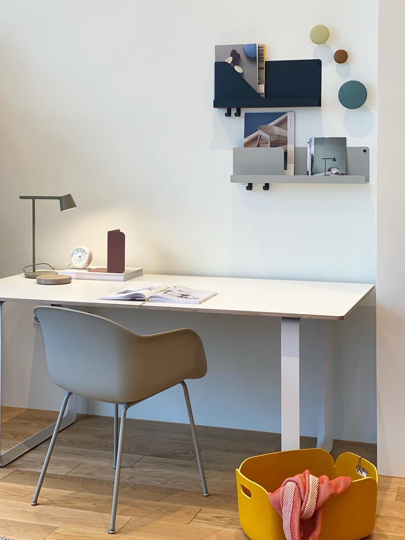 Tip Table Lamp - Cueteks