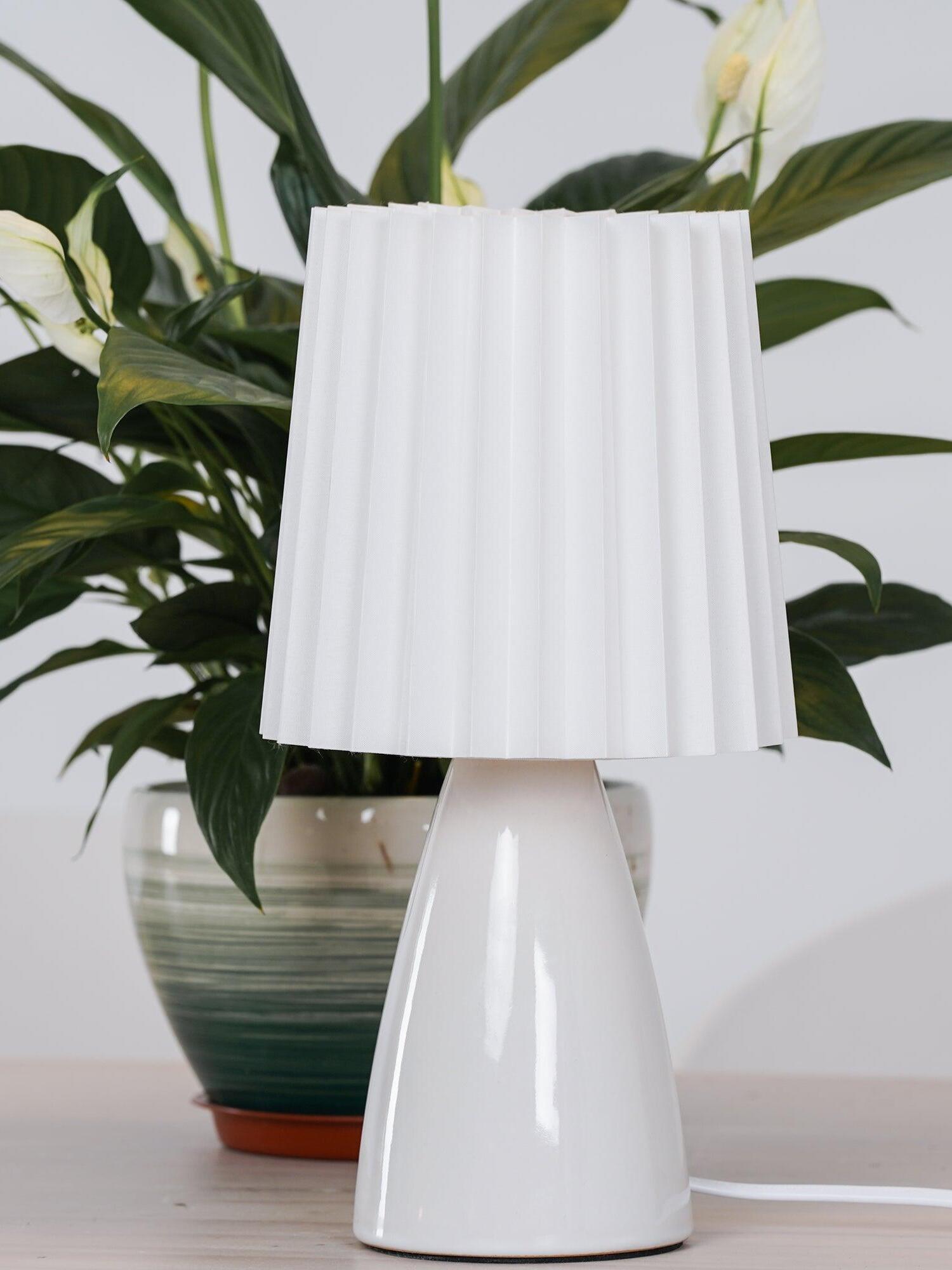 Delilah Table Lamp - Cueteks