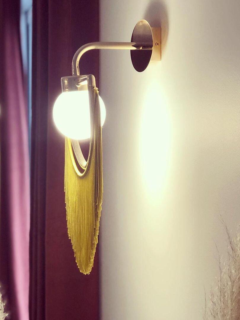 Exquisite Wink Tassel Glass Ball Wall Lamp - Cueteks