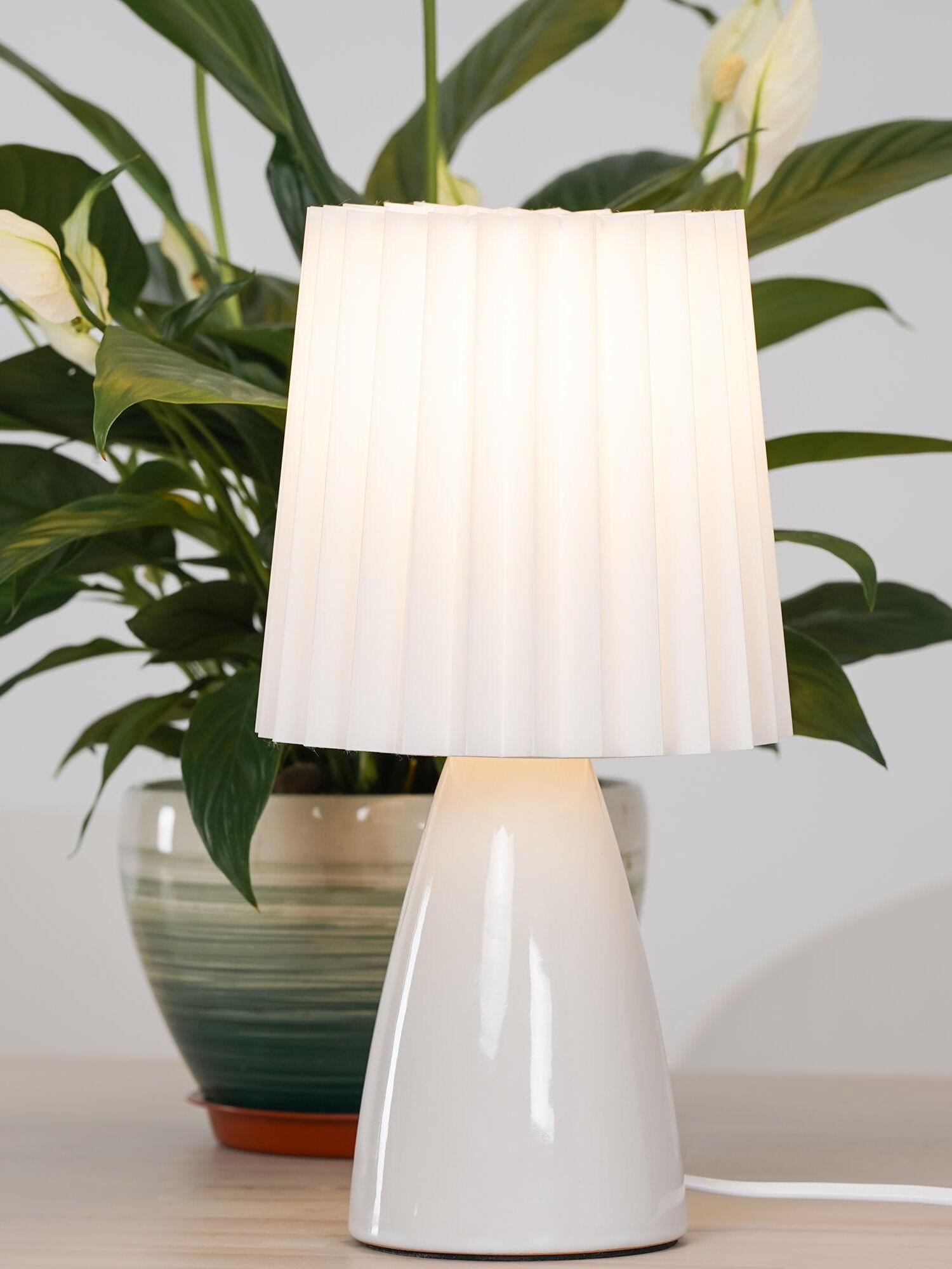 Delilah Table Lamp - Cueteks