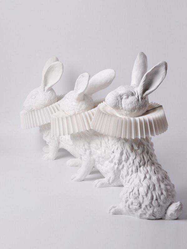 White Resin Rabbit Decorative Table Lamp - Cueteks
