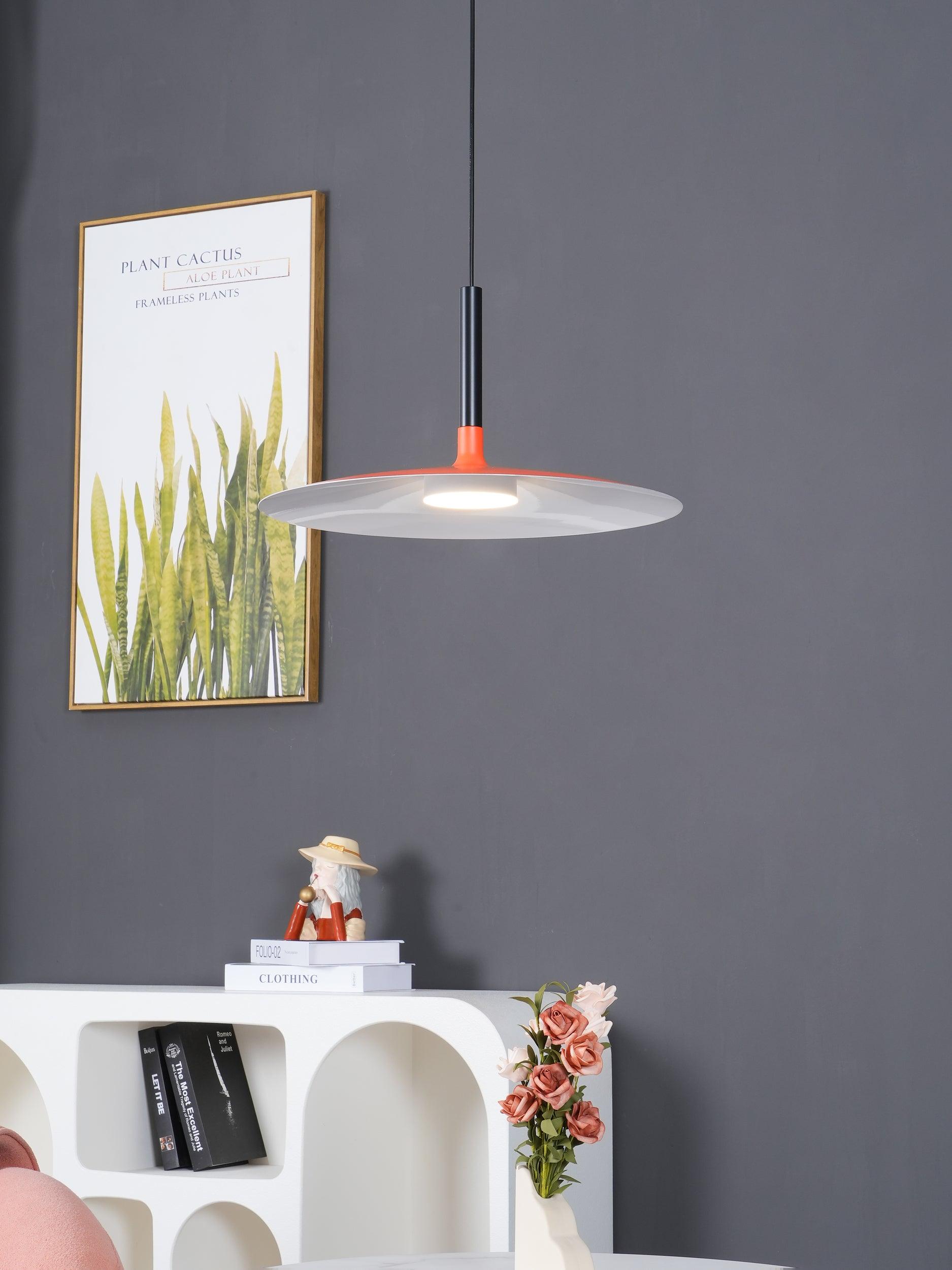 Aplomb Metal Pendant Lamp - Cueteks