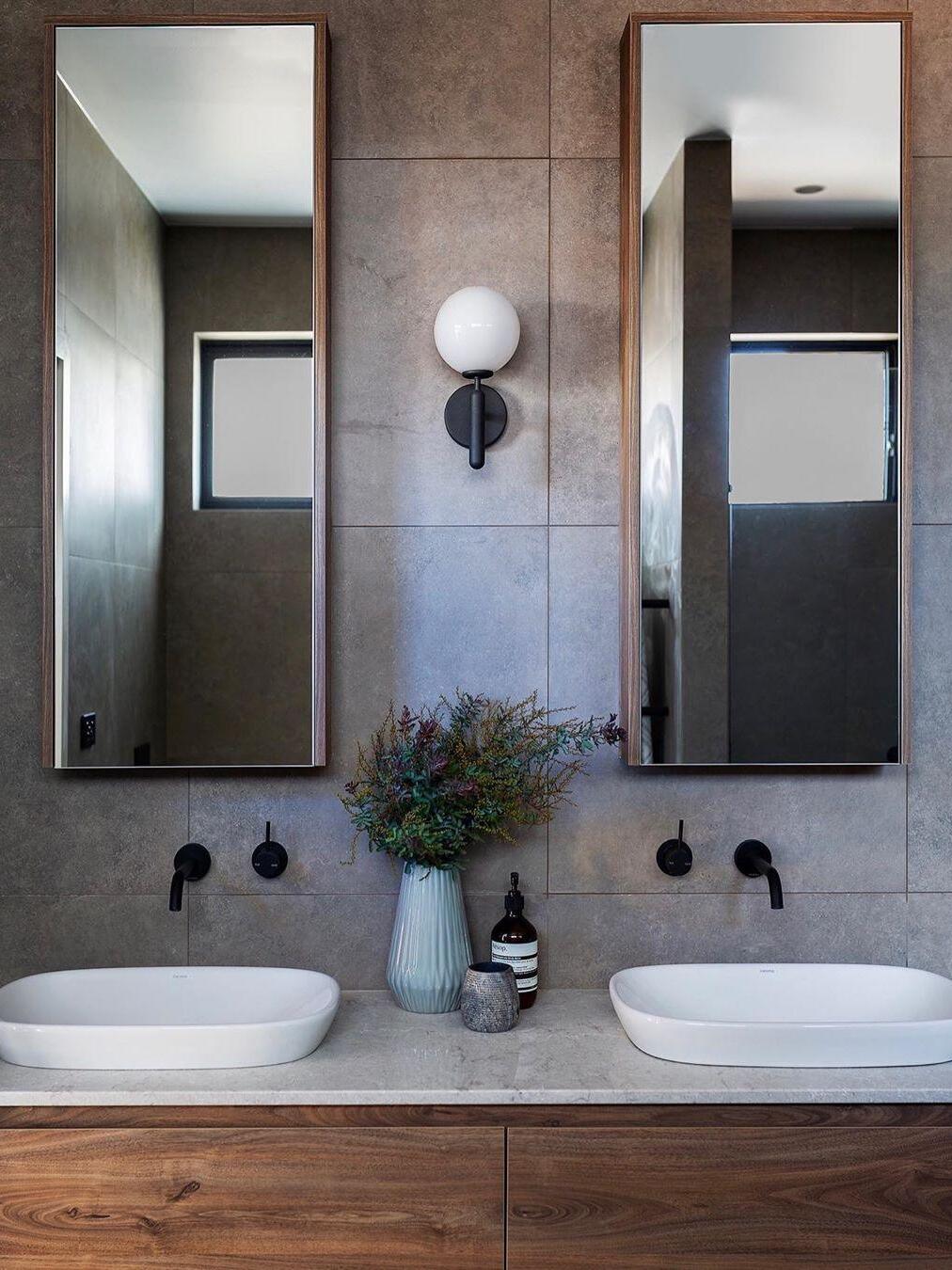 Luxury Miira Glass Ball Bedroom Wall Light - Cueteks