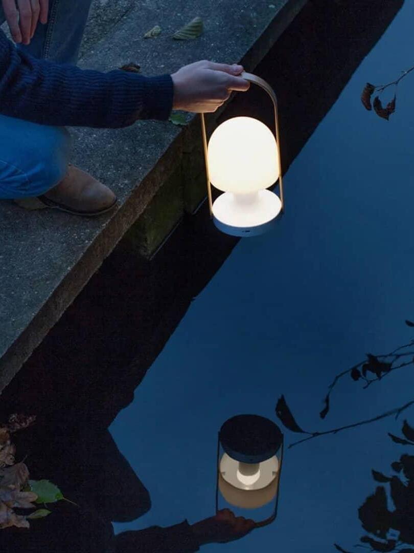 FollowMe Table Lamp - Cueteks