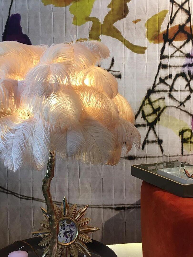 Ostrich Feather Table Lamp - Cueteks