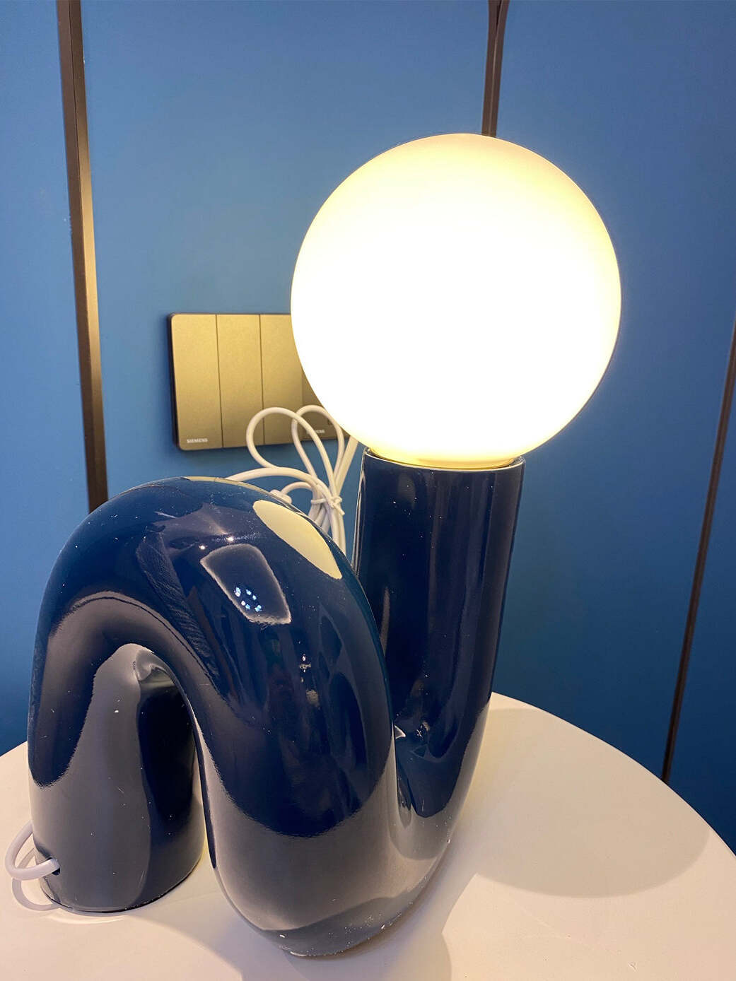 Delicate Neotenic Glass Bedroom Table Lamp  - Cueteks
