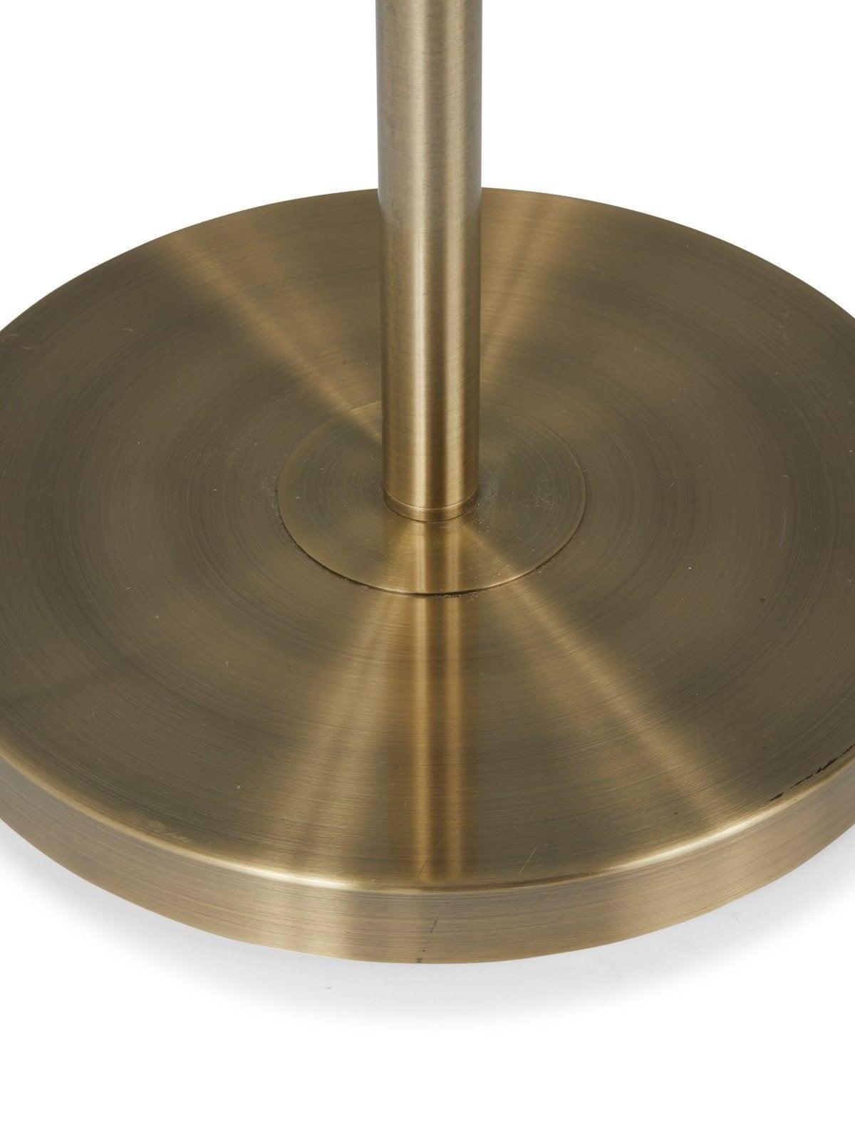 Waterloo Gold round floor base close-up