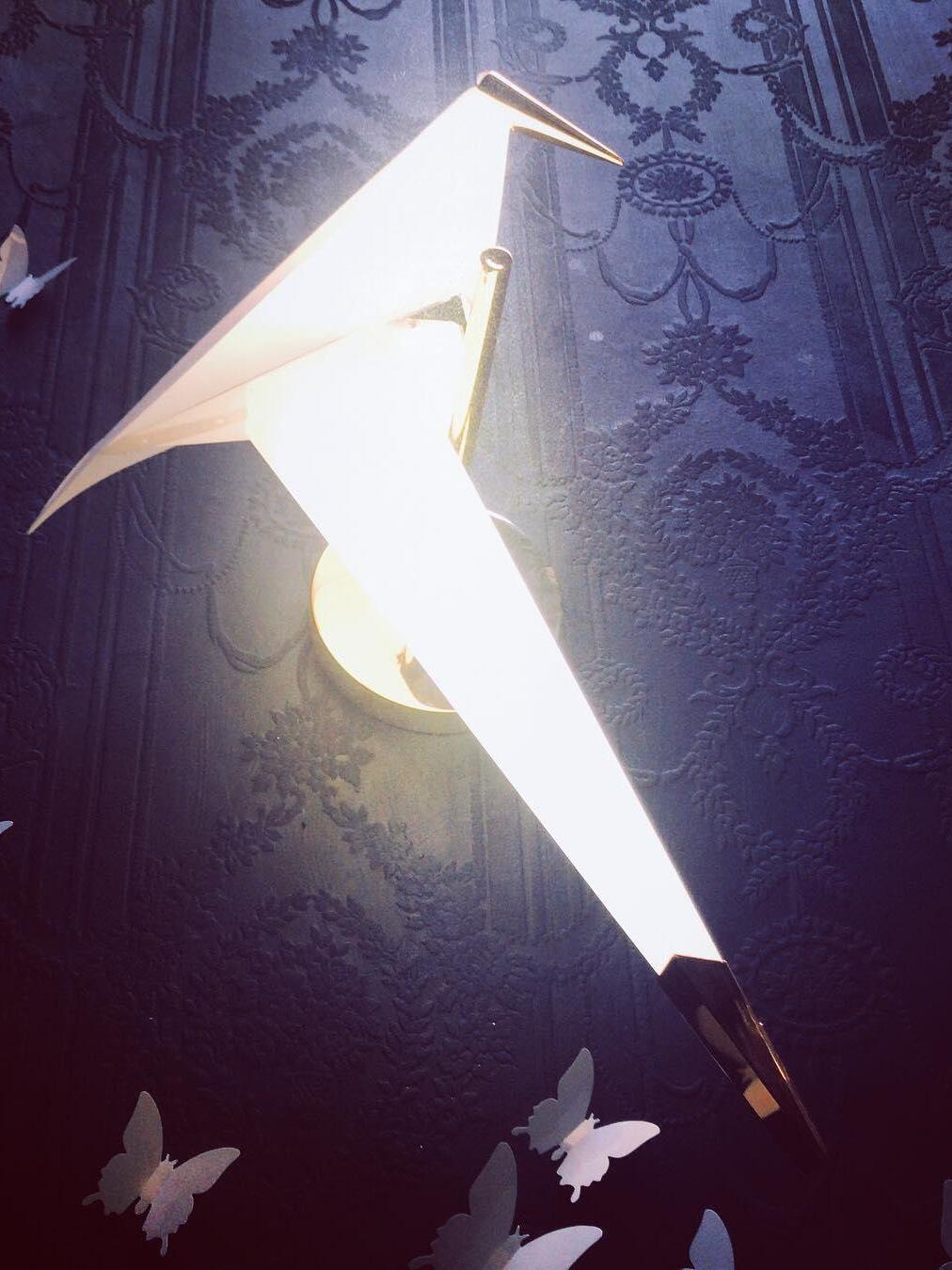 Modern Metal Perching Bird Wall Lamp For Bedroom - Cueteks