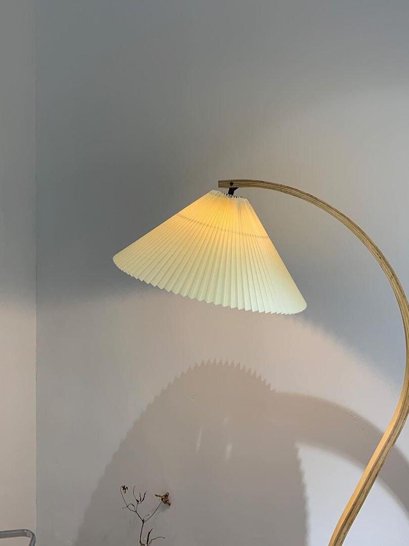 Caprani Floor Lamp - Cueteks