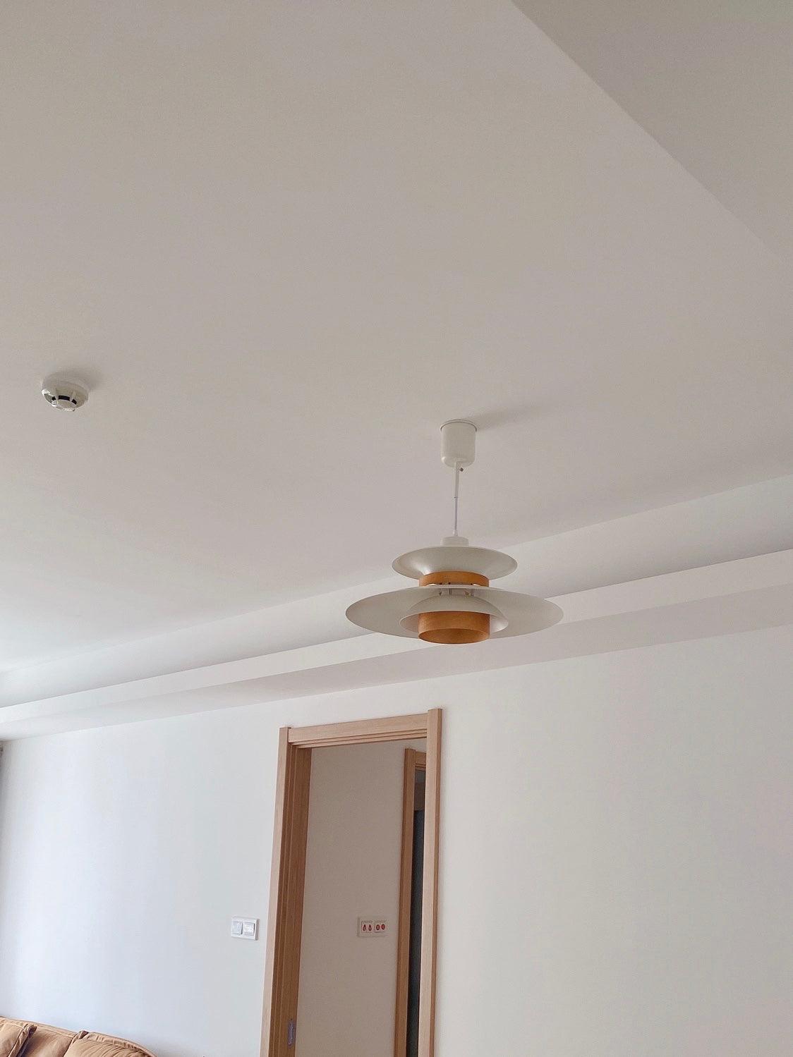 Short suspension shown in a bright interior