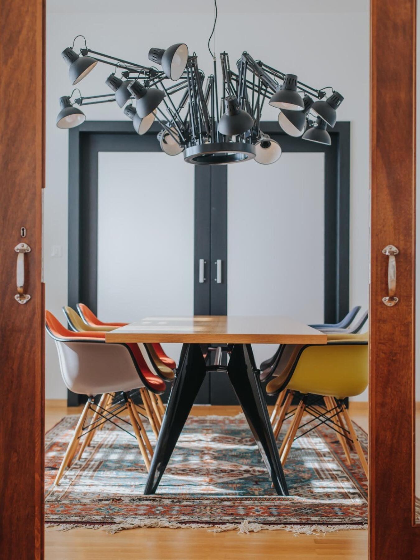 Dear Ingo Chandeliers - Cueteks