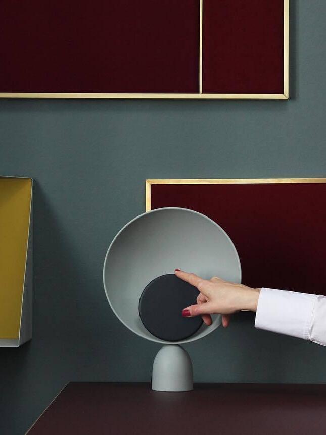Macaroon Blooper Disc LED Decorative Table Lamp - Cueteks